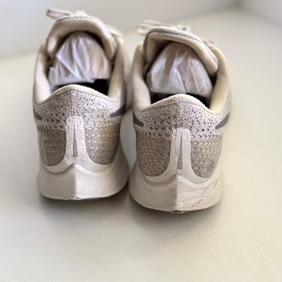 Women's Nike Zoom Pegasus 35 Running Shoes, Size 9.5 - Picture 4 of 11